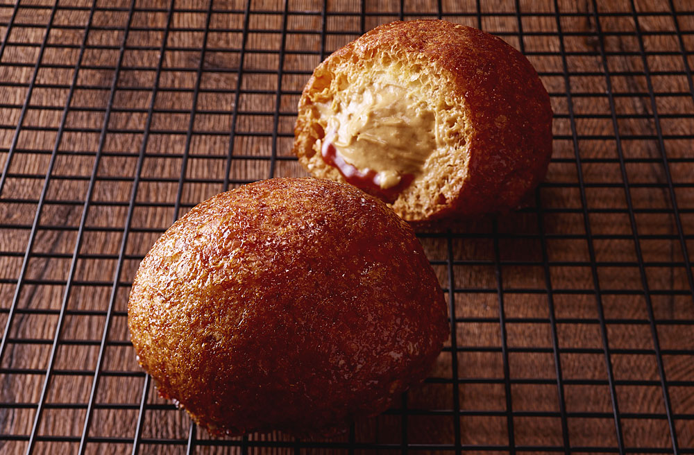 CREAMY CARAMEL CREAM PUFF